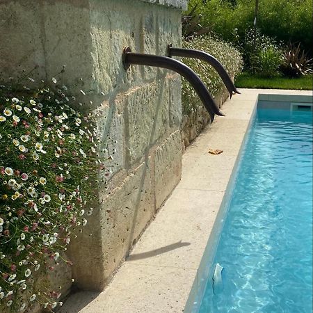 De L'Art A La Maniere - Chambre D'Hotes De Charme - 2 Suites Haut De Gamme - Ideal Couple & Famille - Piscine - Terrasse - Calme - 15Min Saint-Emilion - Experience Restauration D'Oeuvre D'Art Branne  Eksteriør bilde
